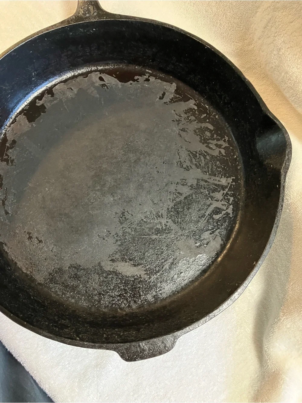 Antique Wagner Ware #12 cast-iron skillet frying pan